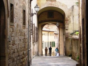 Tuscan villages & walks